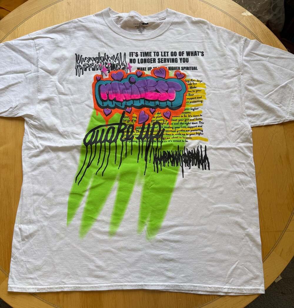 Fashion Nova Manifest Graphic T-Shirt Size XL White Graffiti Print - Picture 2 of 10